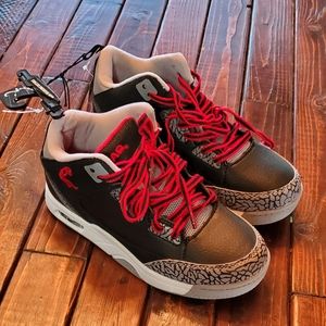 Nwt Shaq boys tennis shoes